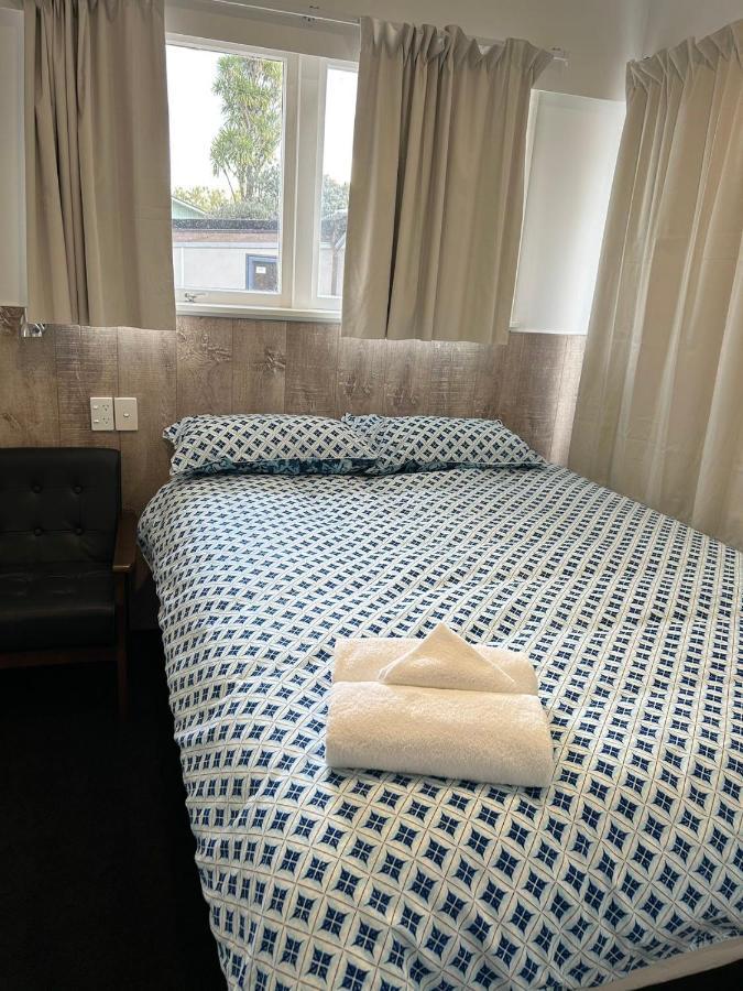 Holiday Room In Chartwell Hamilton Bagian luar foto
