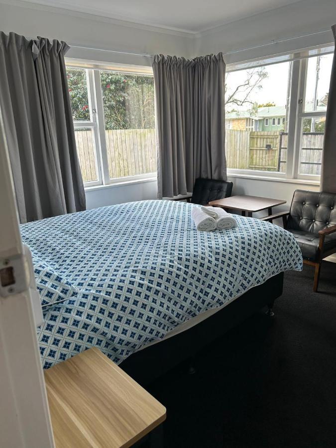 Holiday Room In Chartwell Hamilton Bagian luar foto